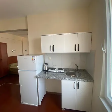 Prima Hotel 3*